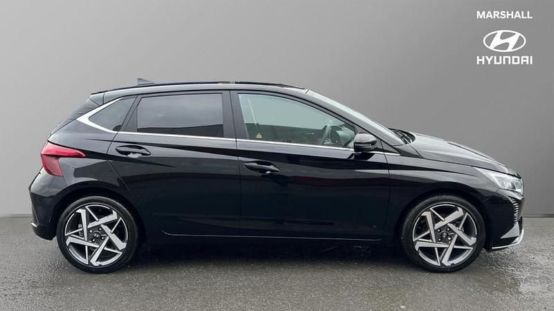 Used Hyundai i20 Premium 100 HP (73 kW) 2025 Black Hatchback