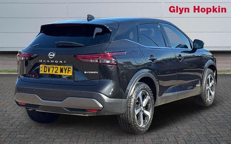 Used Nissan Qashqai N-Connecta 190 HP (139 kW) 2023 Black SUV
