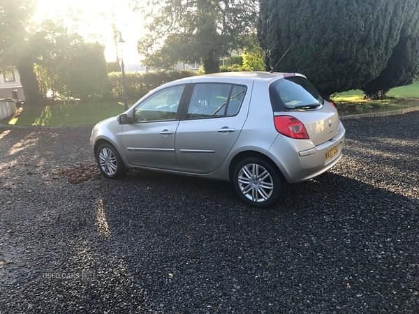 Used Renault Clio II Initiale 2007 Gold Hatchback