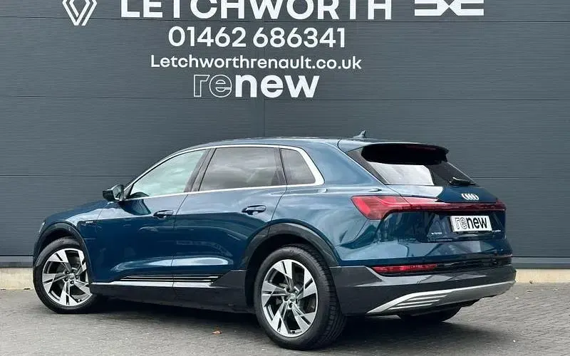 Used Audi e-tron Design 300 kW (408 HP) 2020 SUV