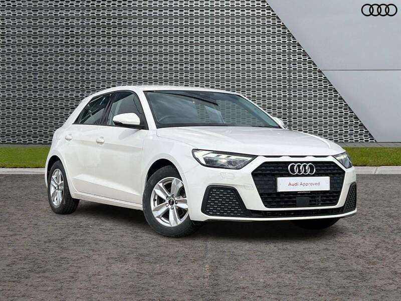 Used Audi A1 Design 94 HP (69 kW) 2022 White Hatchback