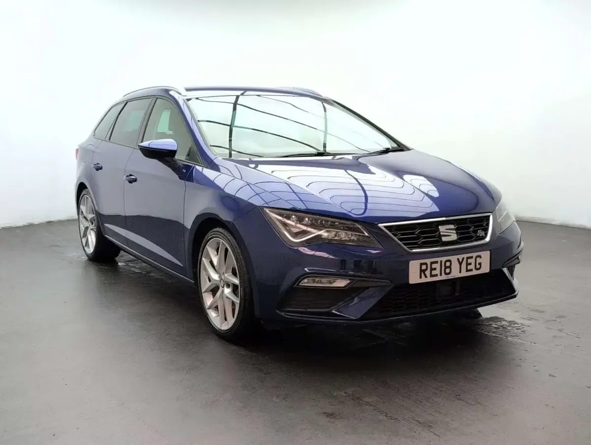 Used Seat Leon FR 125 HP (91 kW) 2018 Blue Estate