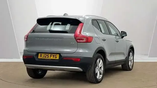 Used Volvo XC40 Core 161 HP (118 kW) 2025 Grey SUV