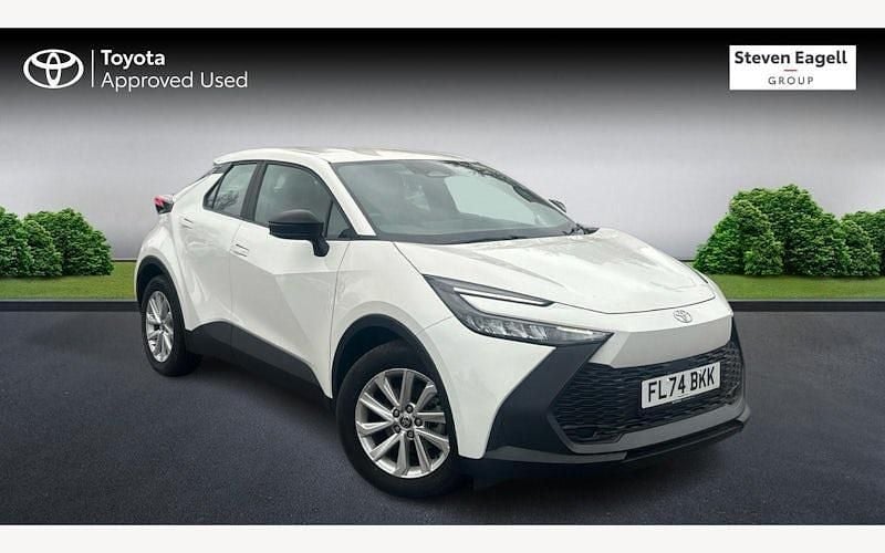 Used Toyota C-HR 140 HP (102 kW) 2026 SUV