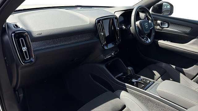 Usado Volvo XC40 Ultimate 194 HP (142 kW) 2023 Branco SUV