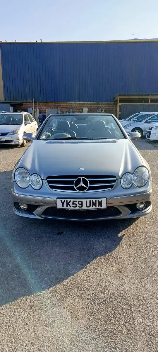 Käytetty Mercedes CLK200 2009 Hopea Avoauto
