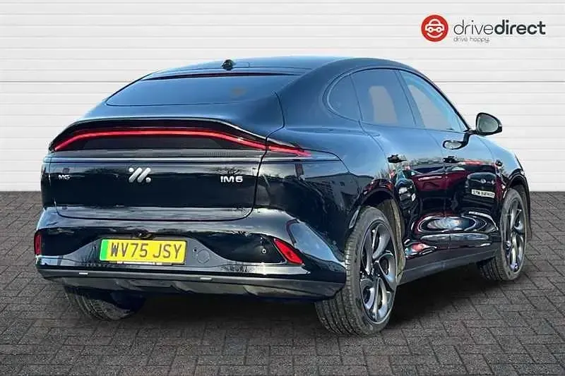 Używany MG IM6 Performance 553 kW (752 KM) 2025 Czarny SUV