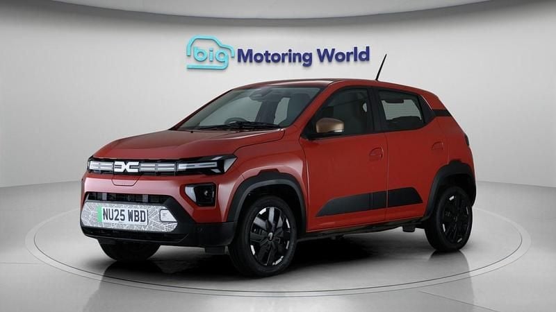 Used Dacia Spring Extreme 47 kW (65 HP) 2025 Red Hatchback