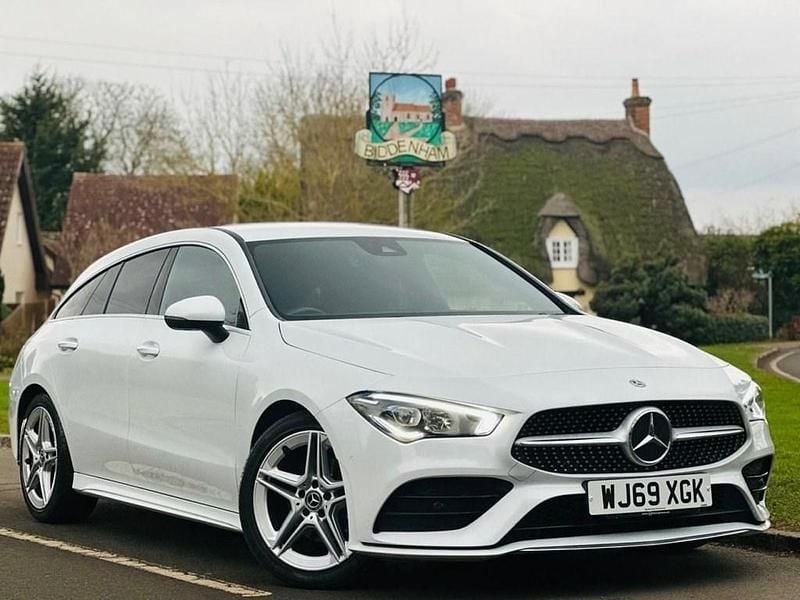 Used Mercedes CLA180 Shooting Brake AMG line 136 HP (100 kW) 2019 White Estate