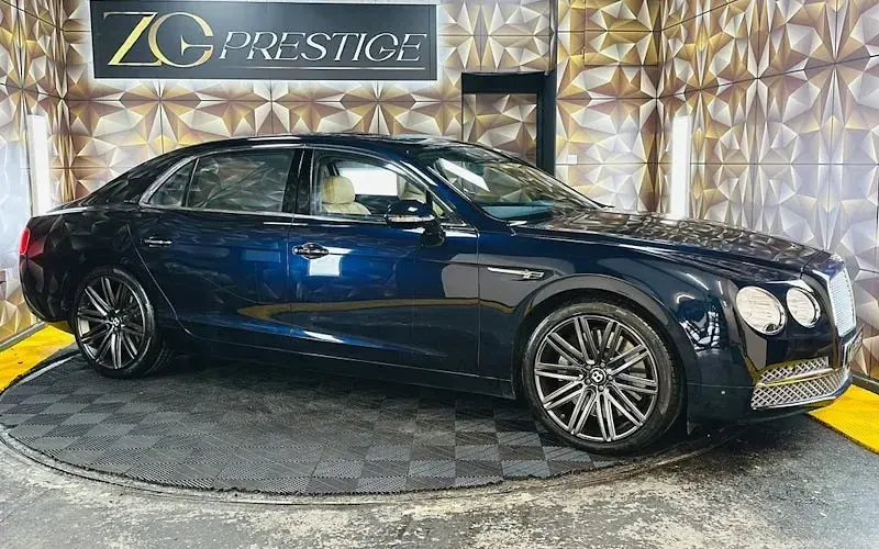 Usado Bentley Flying Spur 625 HP (459 kW) 2017 Sedan