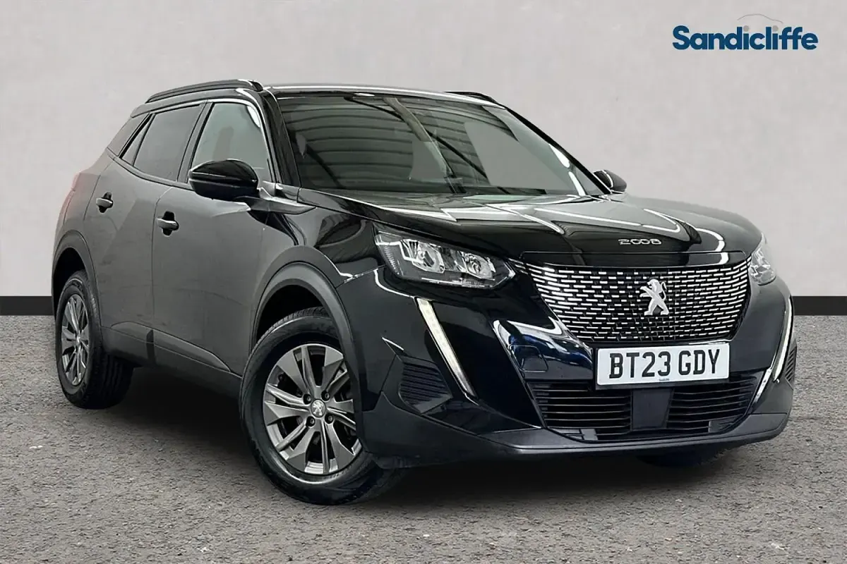 Used Peugeot 2008 Active+ 101 HP (74 kW) 2023 SUV