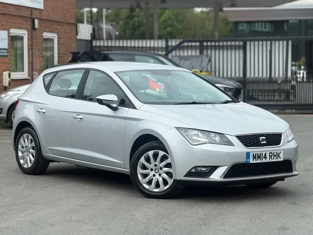 Used Seat Leon SE 110 HP (80 kW) 2014 Silver Hatchback