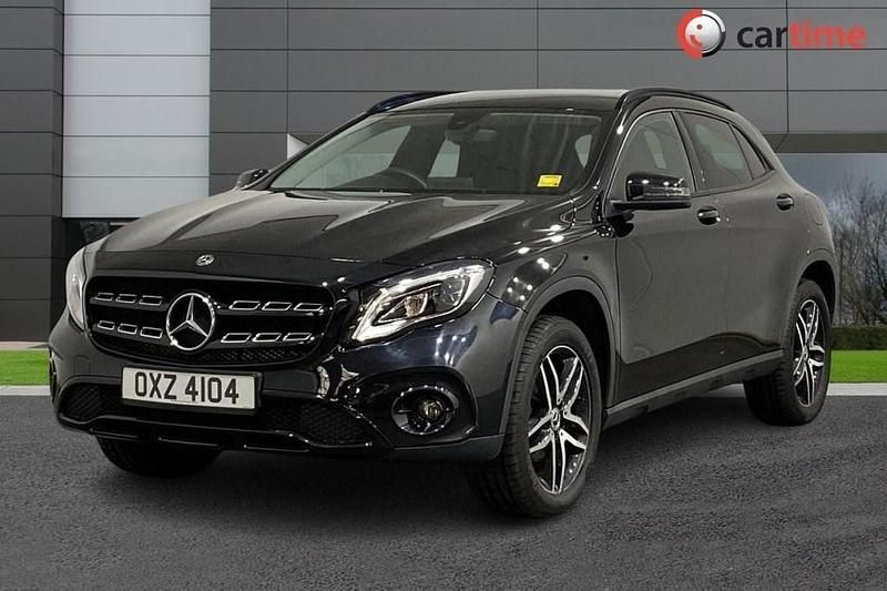 Used Mercedes GLA180 Urban 122 HP (89 kW) 2020 Black SUV