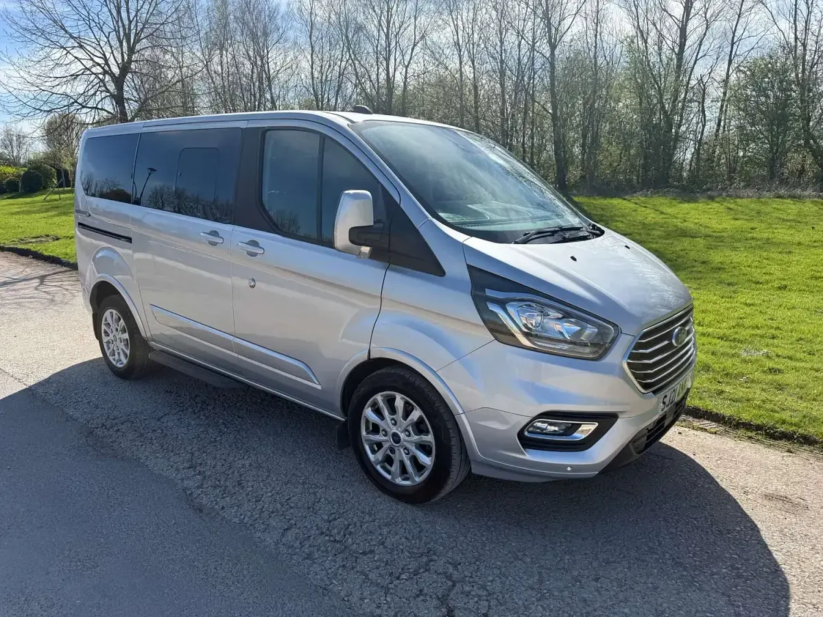 Used Ford Tourneo 2021 Silver MPV