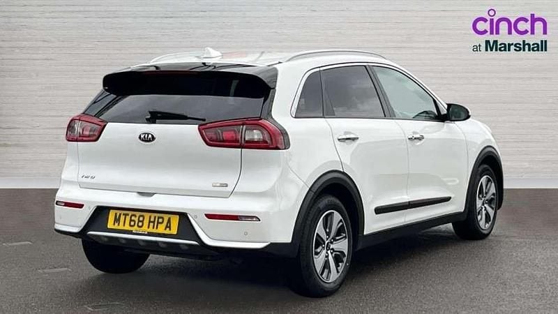Used Kia Niro 141 HP (103 kW) 2018 White SUV