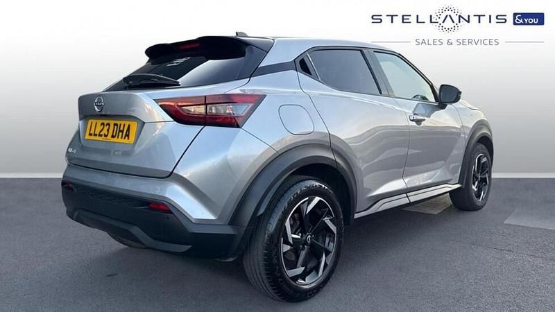 Used Nissan Juke N-Connecta 112 HP (82 kW) 2023 Grey SUV