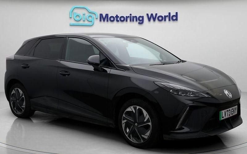 Used 2024 MG MG4 EV Trophy Hatchback | £16,300 (Good price) - Image 1/4