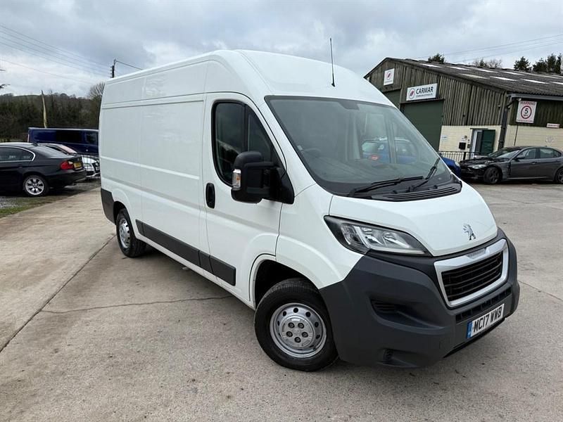 Used Peugeot Boxer 130 HP (95 kW) 2017 White Van