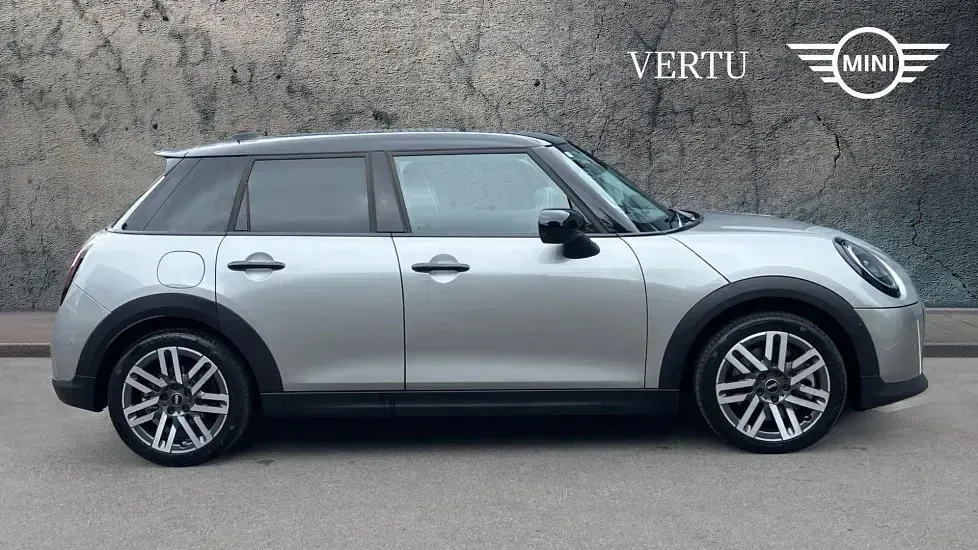 Used Mini Cooper S Hatch 201 HP (147 kW) 2025 Silver Hatchback
