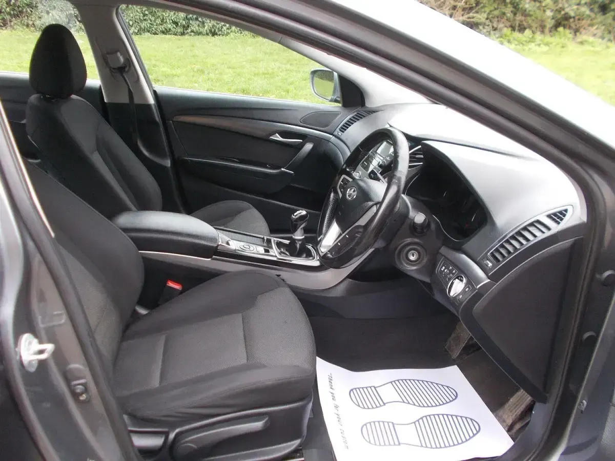 Used Hyundai i40 Active 136 HP (100 kW) 2014 Silver Sedan