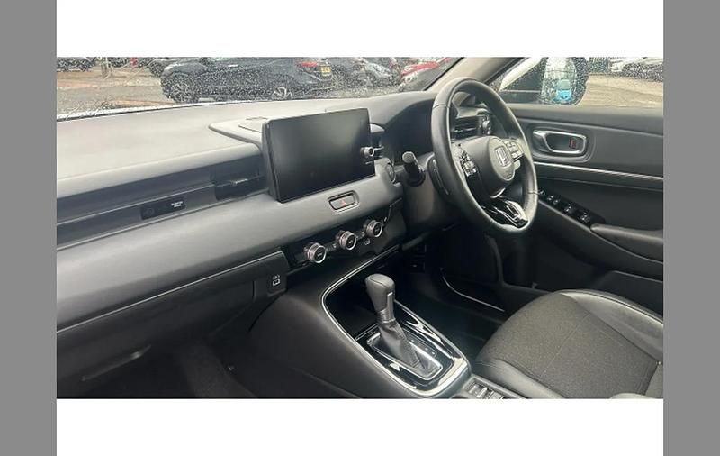 Used Honda HR-V Advance 131 HP (96 kW) 2024 White SUV