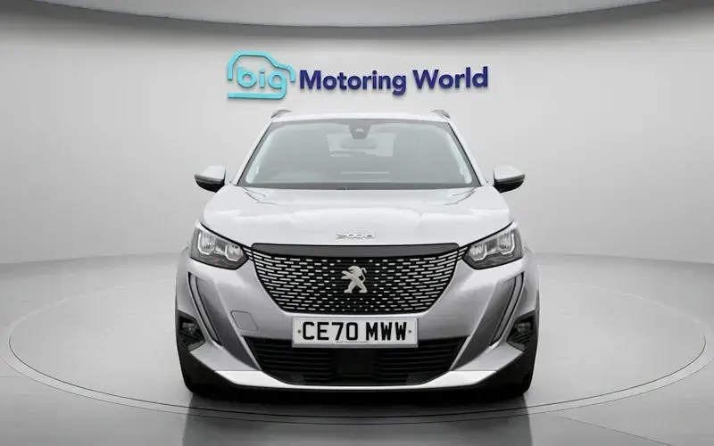 Used Peugeot 2008 Allure Premium 131 HP (96 kW) 2022 SUV