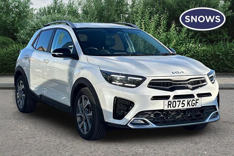 Used Kia Stonic GT-Line 100 HP (73 kW) 2025 White pearl SUV