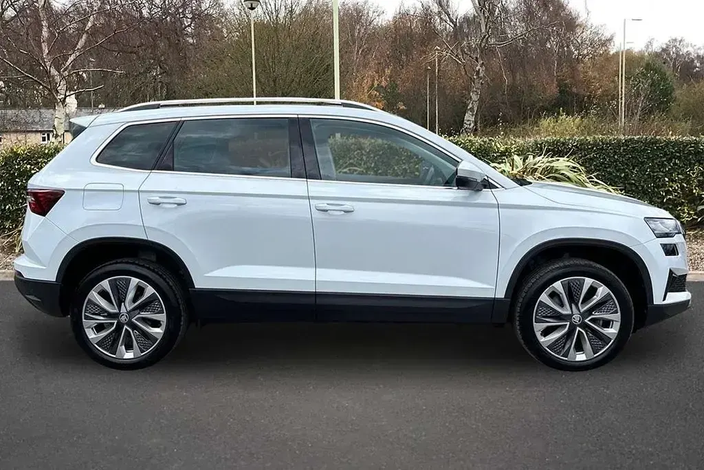 Used Skoda Karoq SE L 150 HP (110 kW) 2023 Moon white metallic SUV