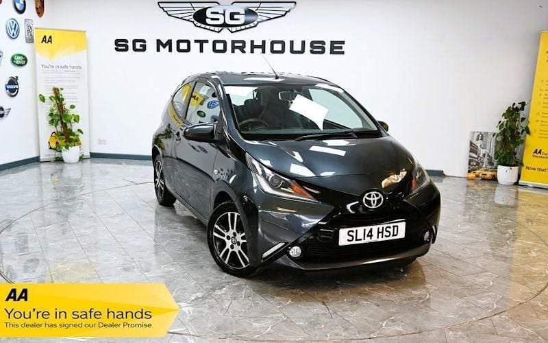 Used 2016 Toyota Aygo x-press Hatchback | £4,695 (Good price) - Image 1/4