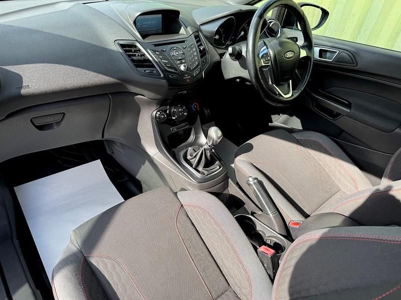 Used Ford Fiesta ST-Line 100 HP (73 kW) 2016 Black Hatchback