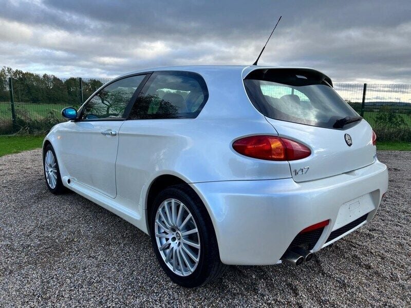 Used Alfa Romeo 147 GTA 250 HP (183 kW) 2005 Pearl Hatchback