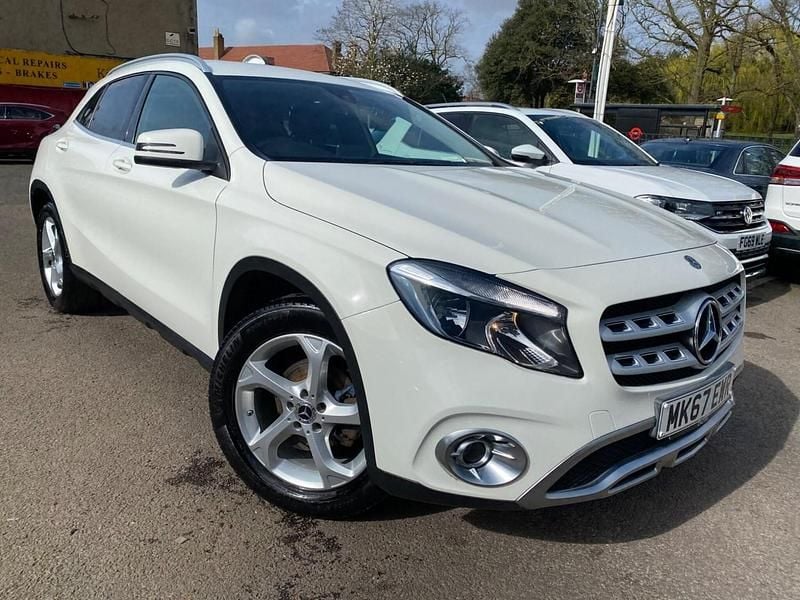 Used Mercedes GLA200 2017 White SUV