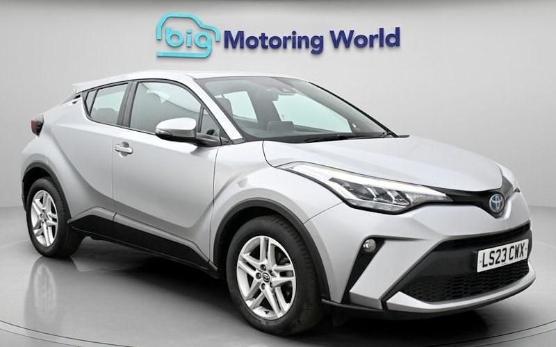 Used Toyota C-HR 122 HP (89 kW) 2023 SUV