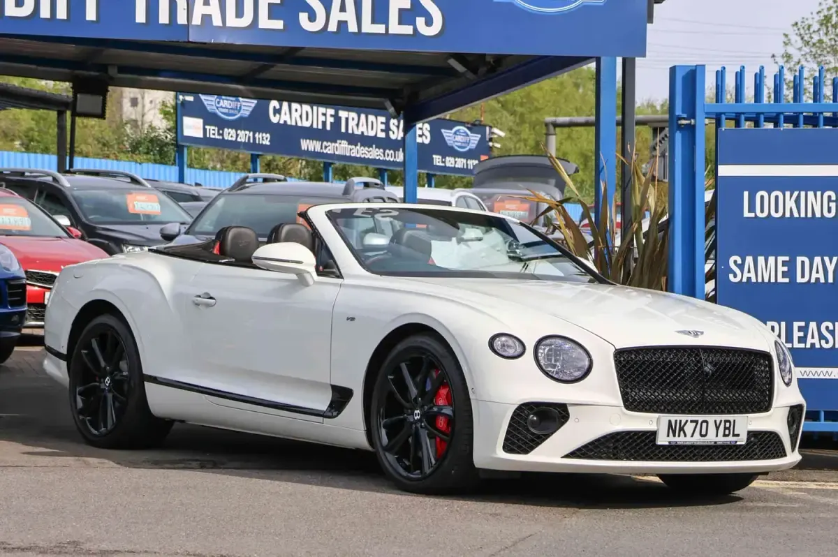 Used Bentley Continental 550 HP (404 kW) 2020 White Cabriolet