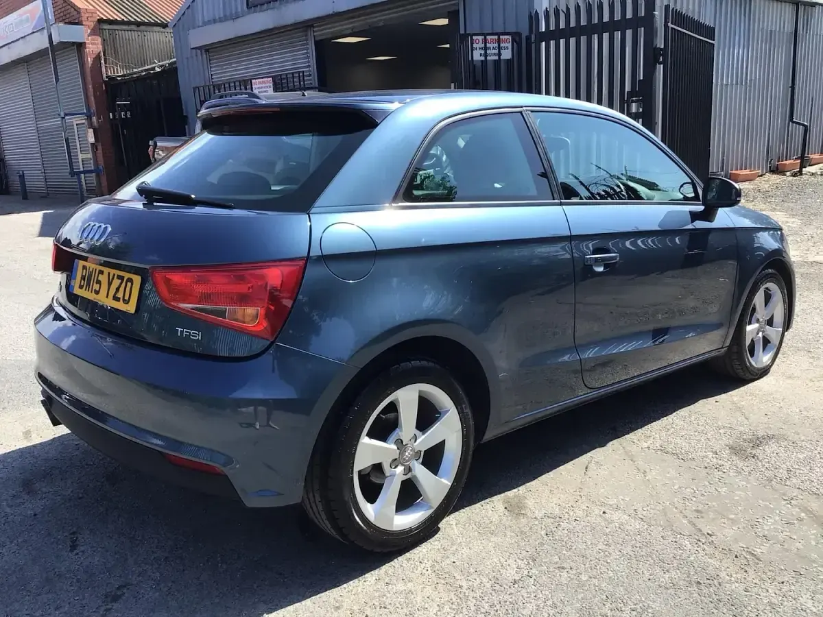 Used Audi A1 Sport 123 HP (90 kW) 2015 Blue Hatchback