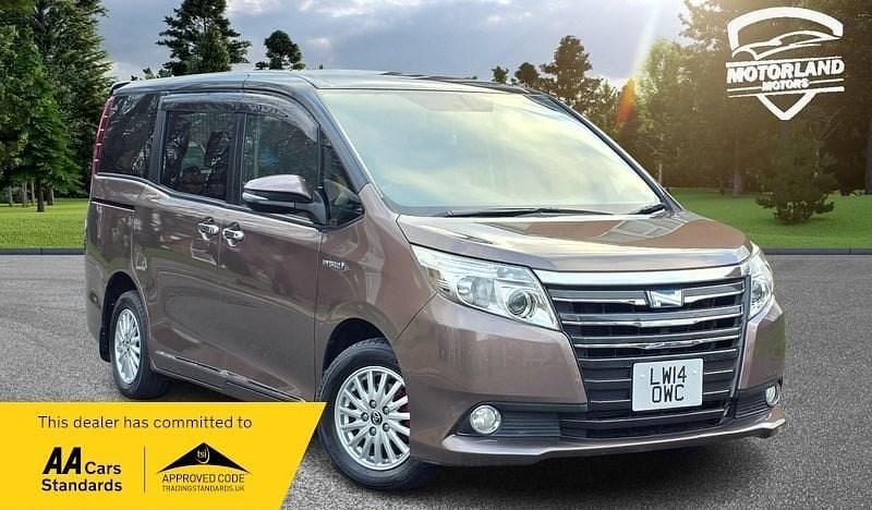 Grey Used 2014 Toyota Noah MPV | £10,450 (Fair price) - Image 1/4