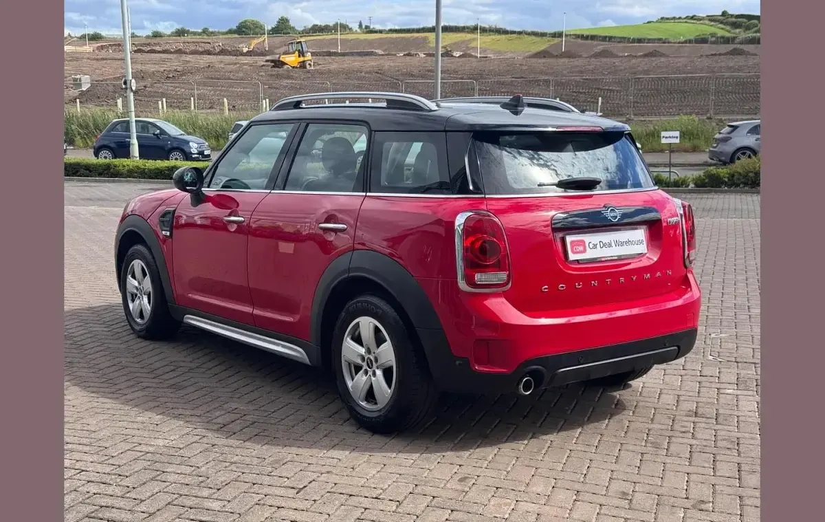 Used Mini Cooper Countryman Classic 134 HP (98 kW) 2018 Red SUV