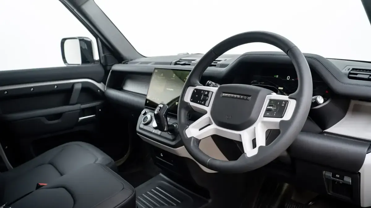 Novo Land Rover Defender S 2026 SUV