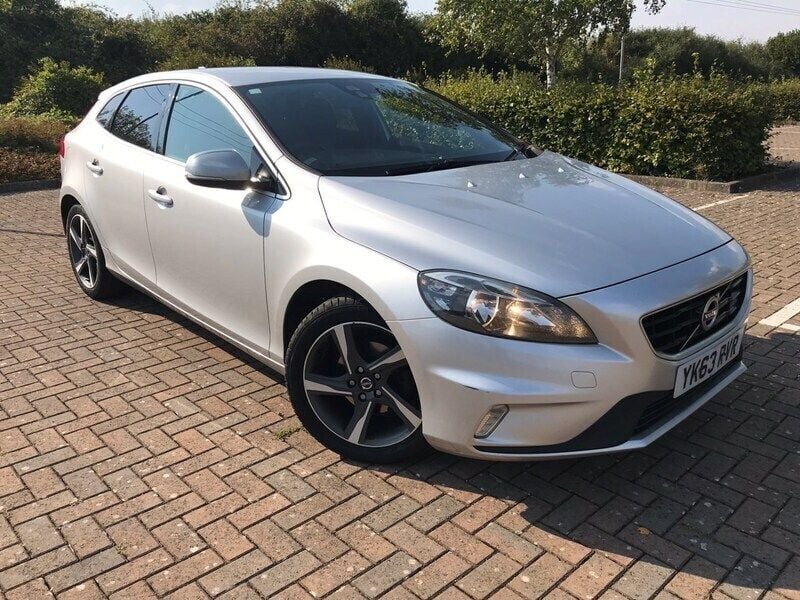 Silver Used 2013 Volvo V40 R-Design Estate | £5,990 (Fair price) - Image 1/4