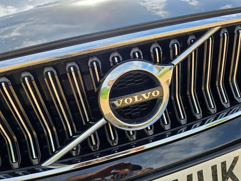 Used Volvo XC40 Inscription 2019 Black SUV