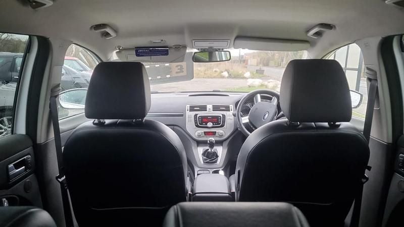 Used Ford Kuga Titanium 2011 White SUV