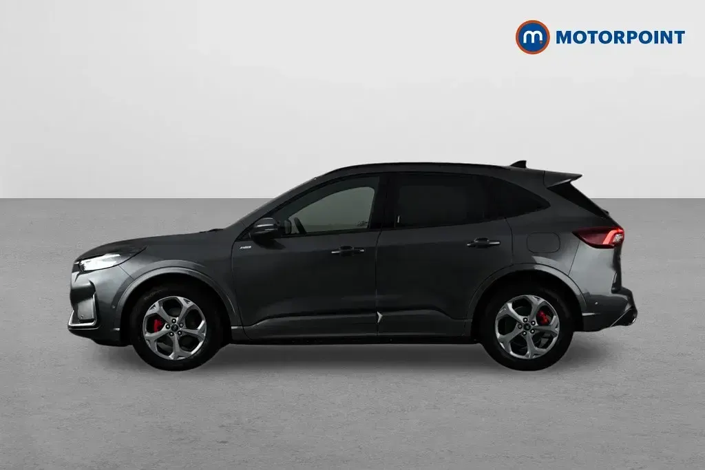Usado Ford Kuga ST-Line 183 CV (134 kW) 2025 Gris SUV