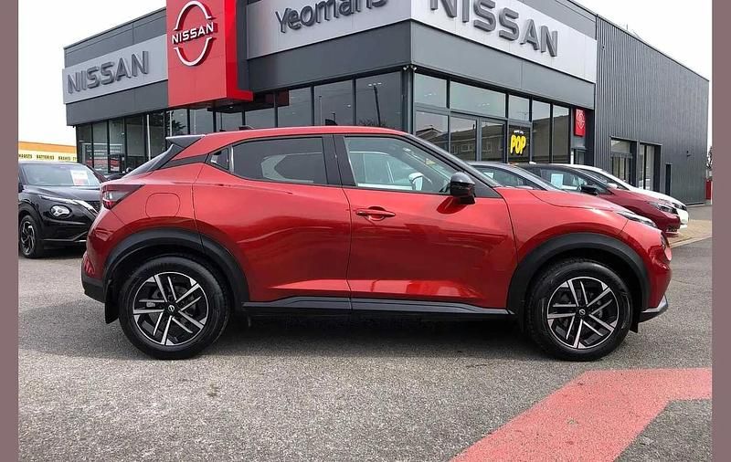 Used Nissan Juke N-Connecta 143 HP (105 kW) 2025 Red SUV