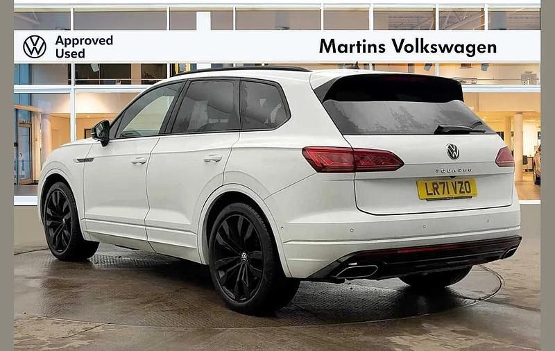 Used VW Touareg Black Edition 286 HP (210 kW) 2021 White SUV