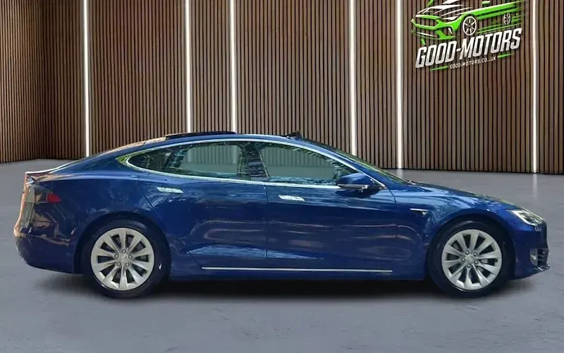 Used Tesla Model S Standard Range 386 kW (525 HP) 2017 Blue Hatchback