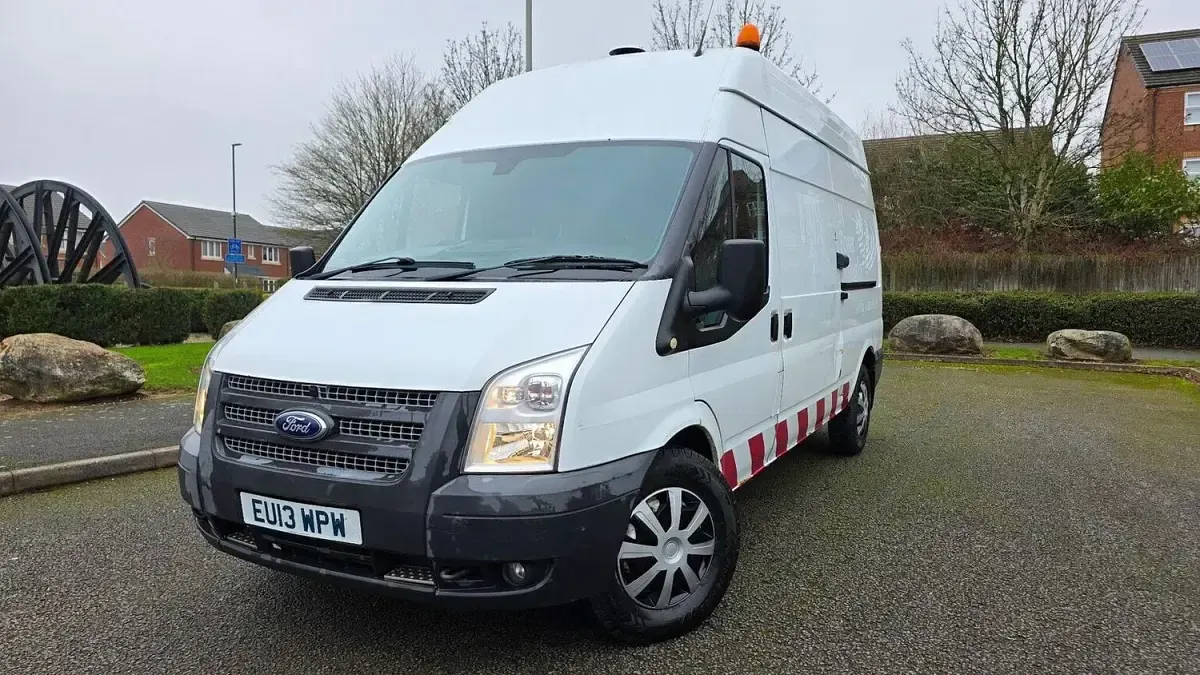 Used Ford Transit 100 HP (73 kW) 2013 White Van