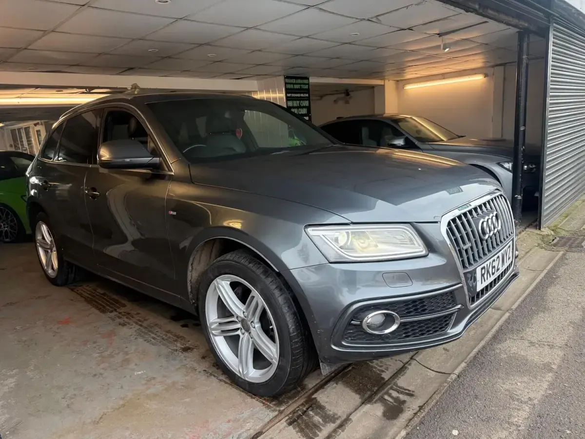 Used Audi Q5 S-line plus 241 HP (177 kW) 2012 Grey SUV