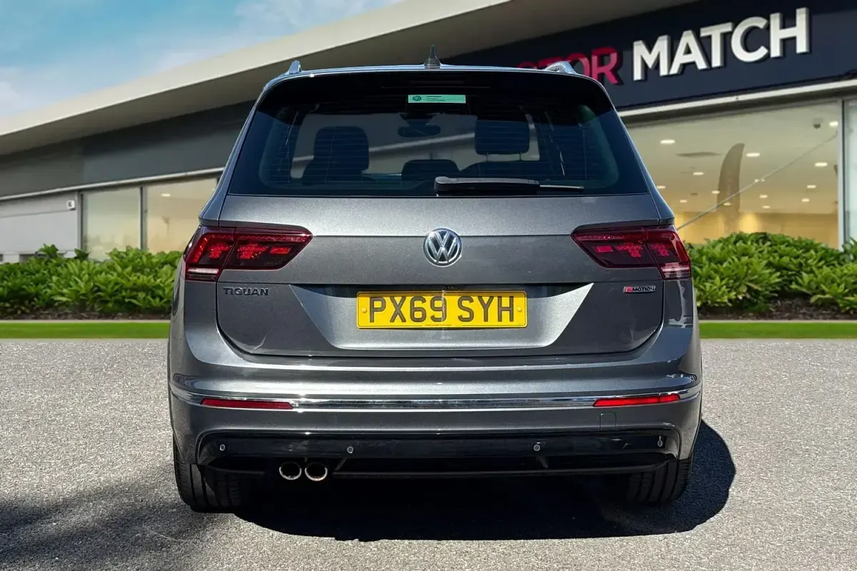 Używany VW Tiguan R-line 150 KM (110 kW) 2019 Szary SUV
