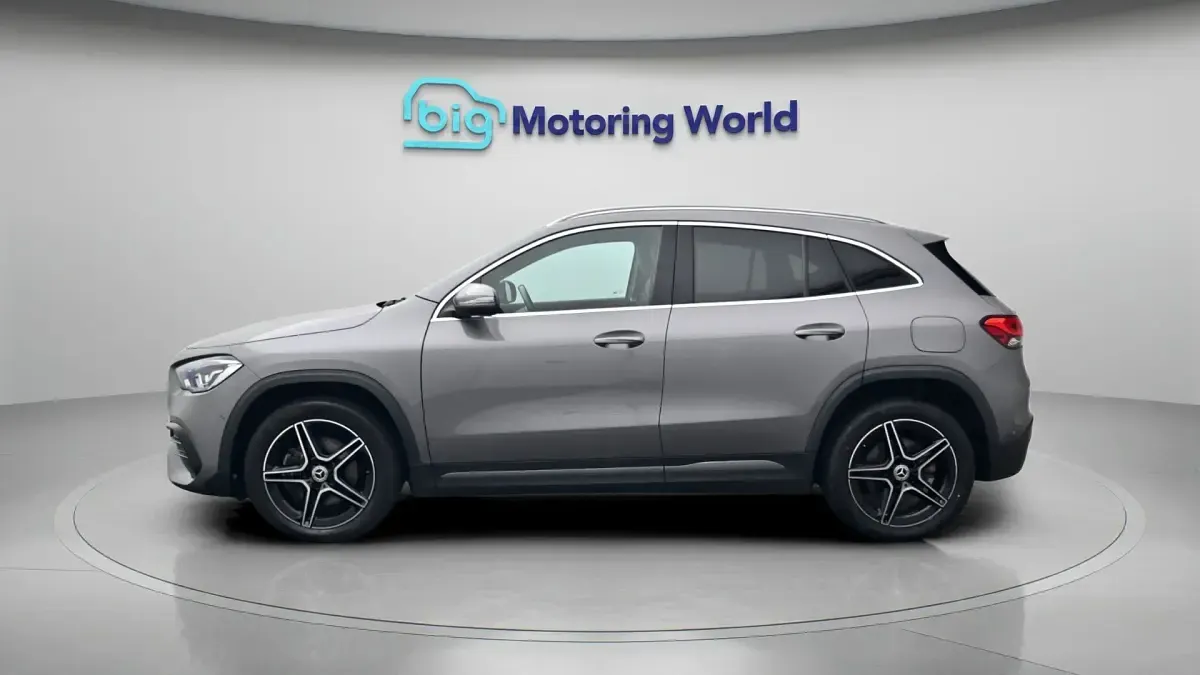 Used Mercedes GLA250 Executive 215 HP (158 kW) 2023 Grey SUV