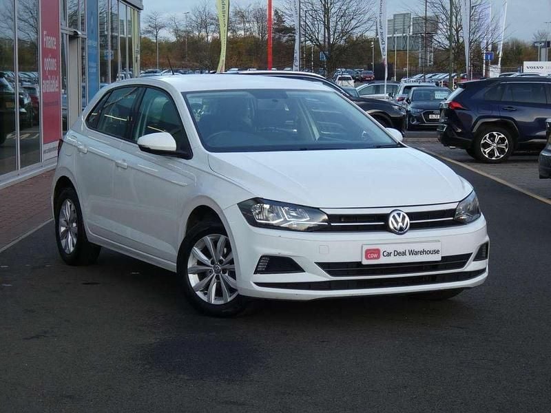 White Used 2018 VW Polo SE Hatchback | £11,299 (Fair price) - Image 1/4